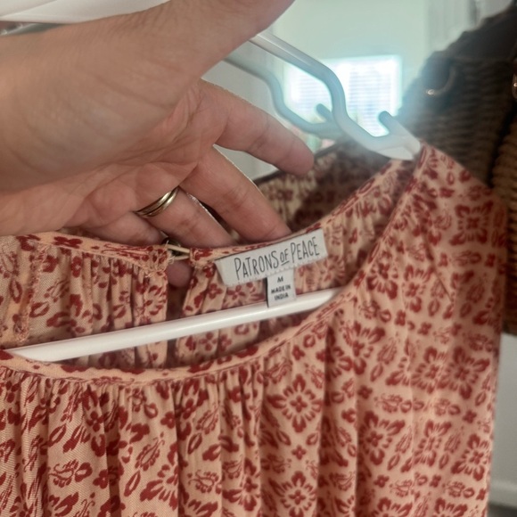 Patrons of Peace Adobe Tile Print Smocked Crop Balloon Sleeve Top - Picture 4 of 4